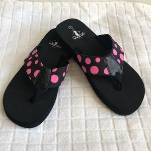 Corkys Polkadot Flip Flops SZ 7 NEW